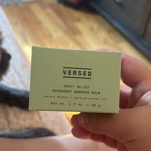 Versed Sweet Relief Overnight Barrier Balm - Green